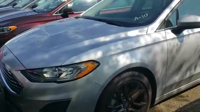 2019款福特蒙迪欧入库实拍，了解完内饰设计后，我忘了本田雅阁