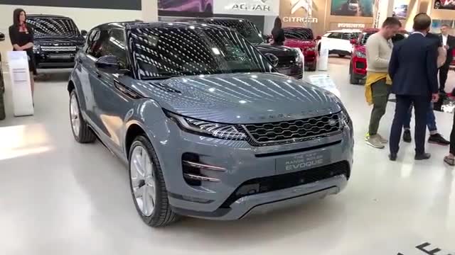 2020款俄版路虎极光海外实拍，颜值怎么样自己看