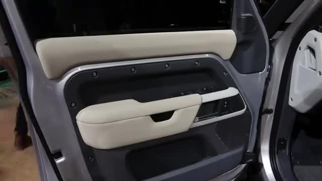 全新路虎卫士，究竟拿什么征服