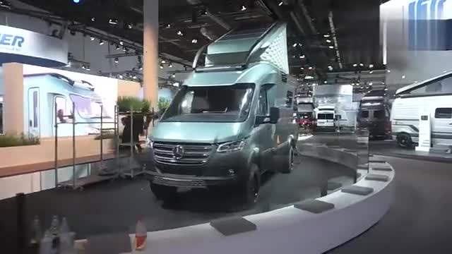 车展现场,实拍奔驰全新房车,颜值
