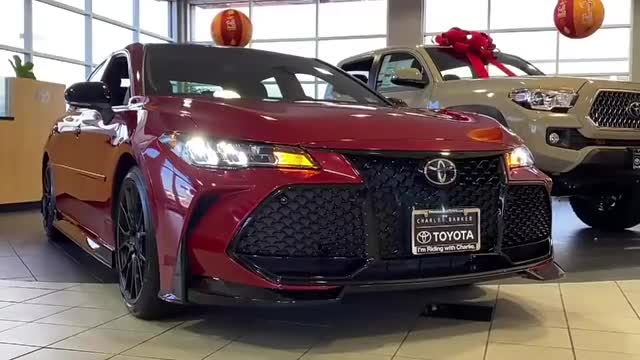 高清实拍2020款丰田亚洲龙TRD，这颜值和内饰，简直太帅了