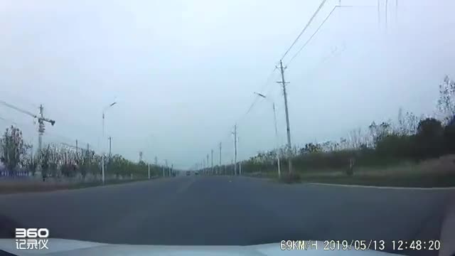 行车记录仪实拍：请问如果没躲过去，是不是我全责？