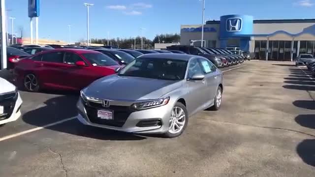 19款本田雅阁银色版实拍，看了外观和驾驶室买不买自己拿主意