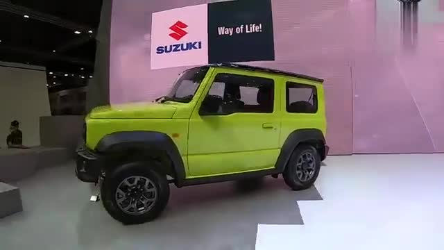 车展实拍铃木小越野,短小精悍,感