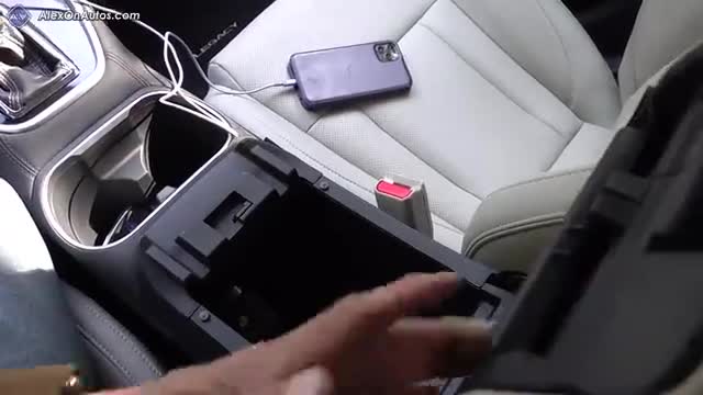 2020款斯巴鲁Legacy，仪表盘实拍分