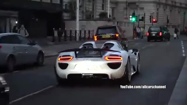 各种帅气跑车实拍展示姿态十