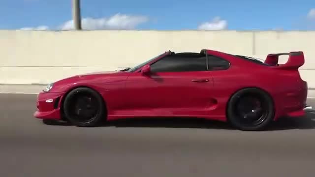 海外实拍跑车欣赏拥有时尚的外