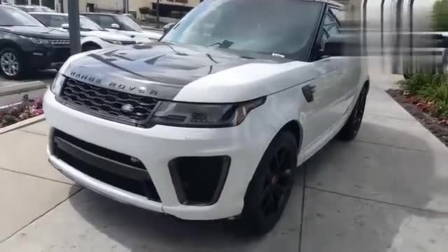 披着SUV外衣的超跑，实拍路虎揽胜