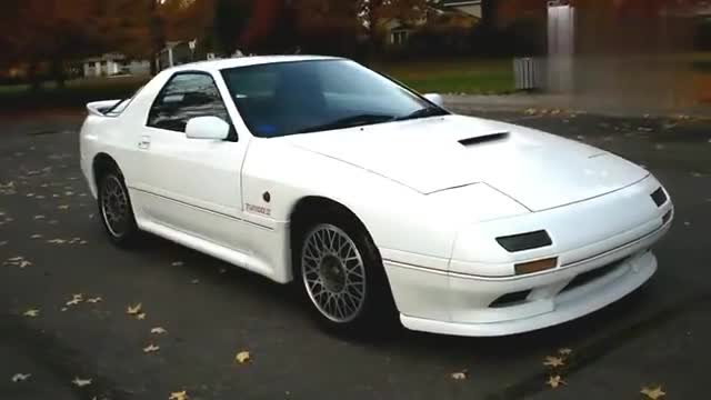 经典中的帅气，实拍1989马自达RX-7