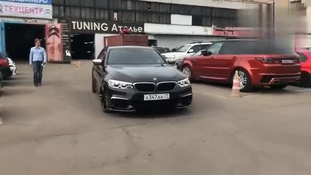 脾气比M5还暴躁，实拍宝马M550iXDrive