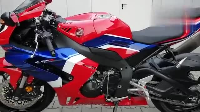 摩友实拍新款本田CBR1000RR-R，简直