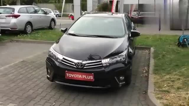 家用也要颜值与动感，实拍丰田卡