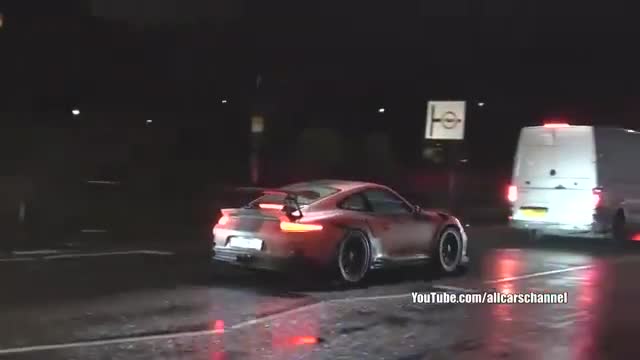 深夜街头实拍豪华跑车你不心动