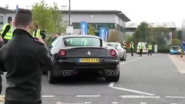 实拍回头率十足的超跑欣赏外观