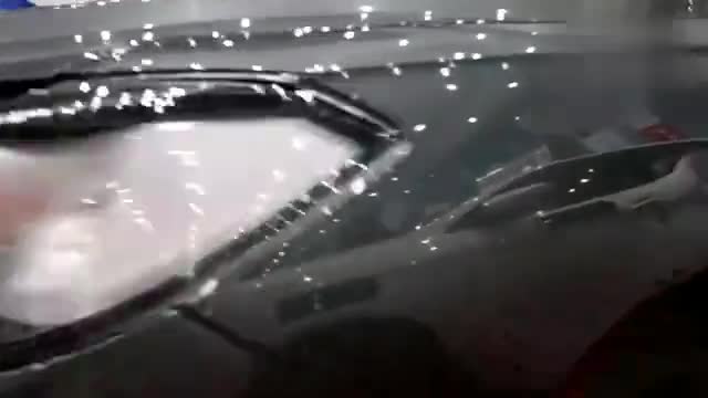 实拍新款力帆650EV，充电一次能跑300