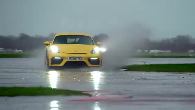 外观时尚的全新保时捷Cayman，你喜