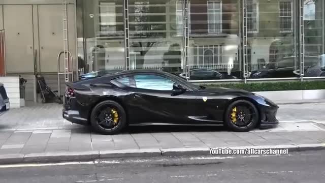 外国街边跑车实拍欣赏姿态十足