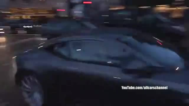 深夜海外街头实拍跑车动力不俗