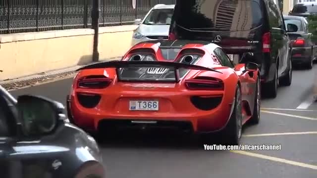 实拍时尚跑车国外街头马力全开