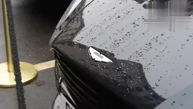 实拍伦敦大街上的超跑，真是一个