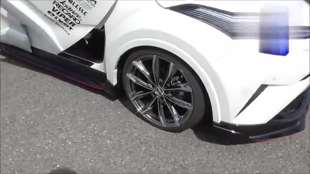 实拍丰田CH-R改装车，这车门不要太