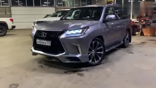 实拍雷克萨斯LX570