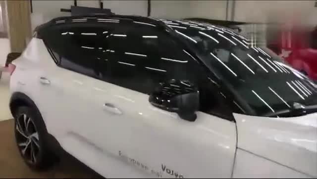 沃尔沃XC40到店实拍，高颜值突显北