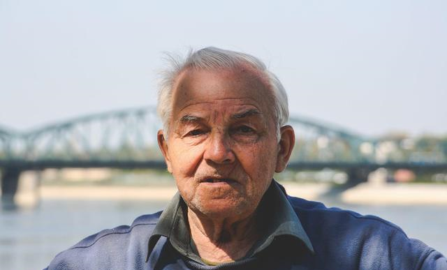 中年男人离婚后才明白:大男子主义,是导致家庭不幸的原因休闲区蓝鸢梦想 - Www.slyday.coM 中年男人离婚后才明白:大男子主义,是导致家庭不幸的原因休闲区蓝鸢梦想 - Www.slyday.coM