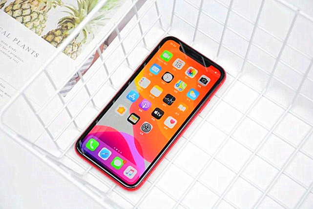 iphone12续航能力实测 f51a-khstaxs2338476.jpg