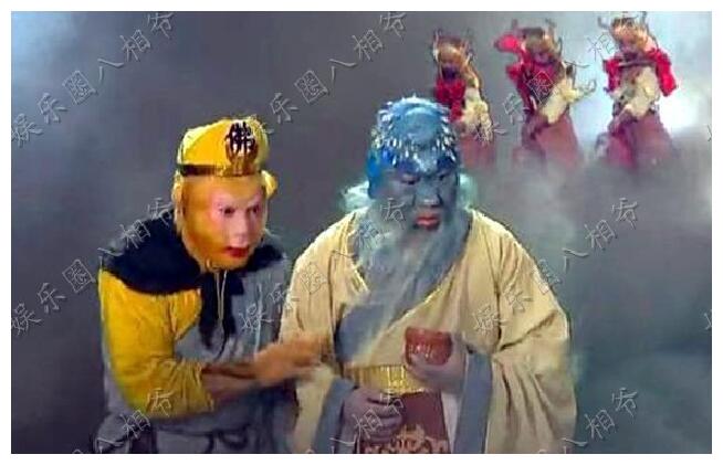 郭德纲撞脸水德星君网友化妆粘胡子照样认得你