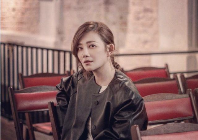 41岁梁静茹承认离婚:你足够美好,离婚就不是结束