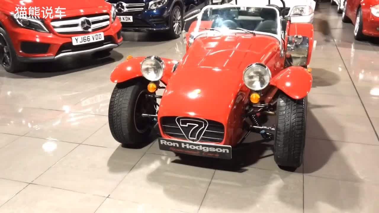 带摩托车引擎的卡特汉姆，曾是加速最快的车，第二名是法拉利恩佐