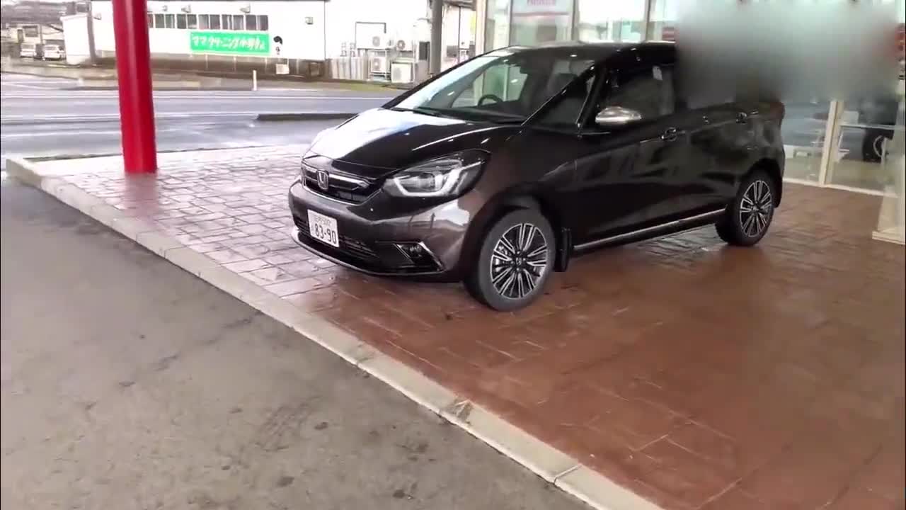 2020款本田飞度抢先实拍，看到外观内饰后，我放弃了大众polo