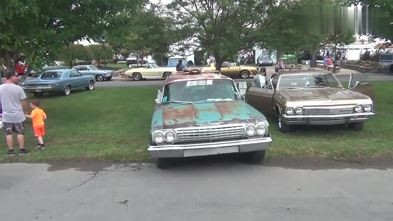 60年代的雪佛兰旅行车，这车要是在国内开，回头率一定超高