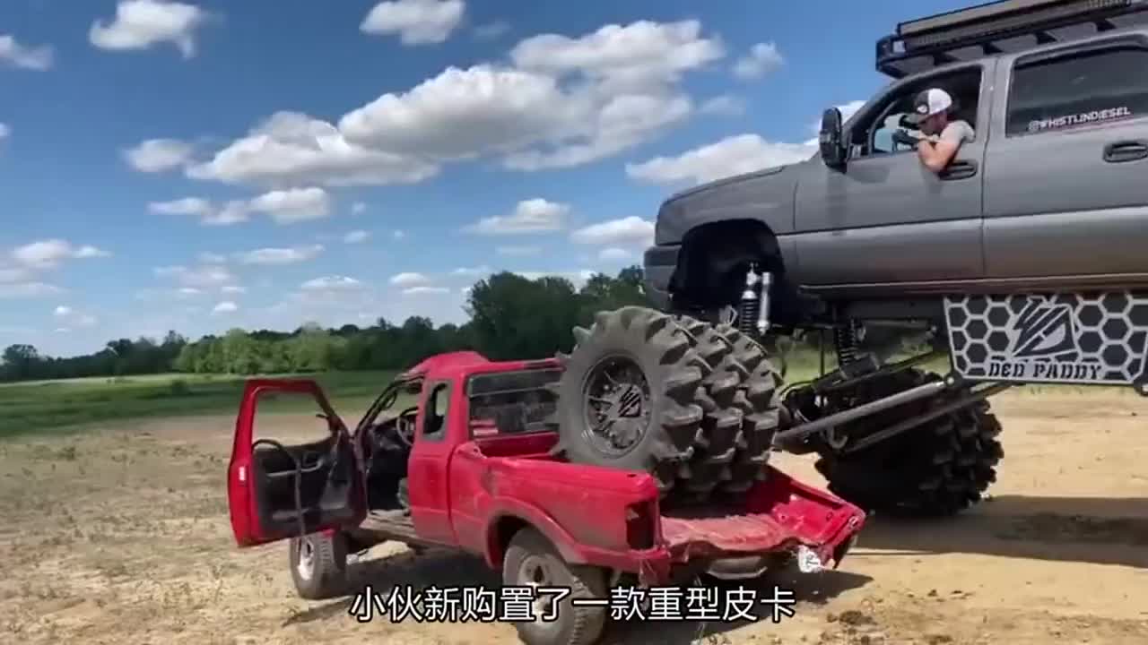 大脚车的威力有多大?一脚油门下去,可怜了这台福特皮卡!