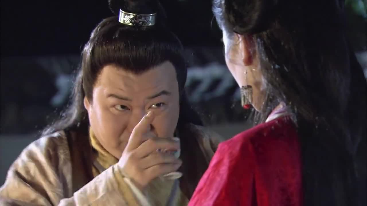 白蛇后传:鲍仁终于逃脱,没想路上偶遇小茶树精,竟一直