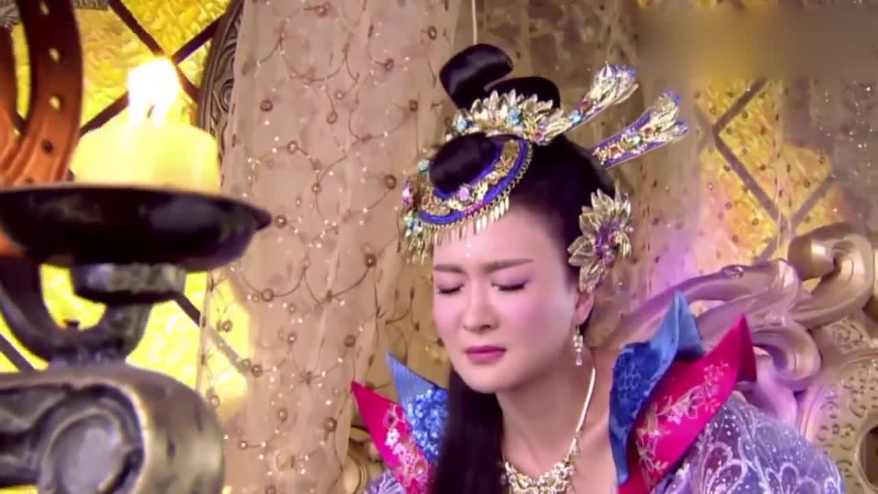 妲己用千年冰蚕为青青疗伤让她变美还能增加功力惹得妹妹嫉妒