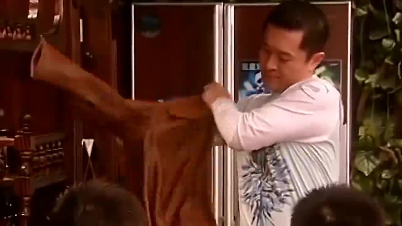 马大帅:社会我豪哥人狠话不多,两句话就干仗,就踢你咋了!
