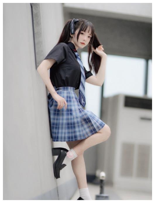 双马尾少女jk制服短裙街拍|双马尾|街拍_新浪新闻
