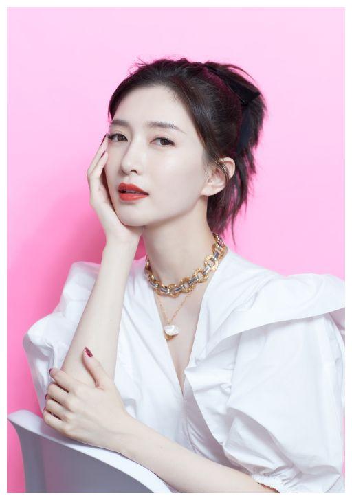 性感女星江疏影美照