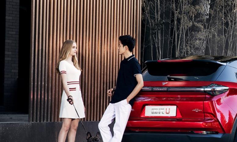 高科技智能加身，哪吒U即将上市，预售15万元起！