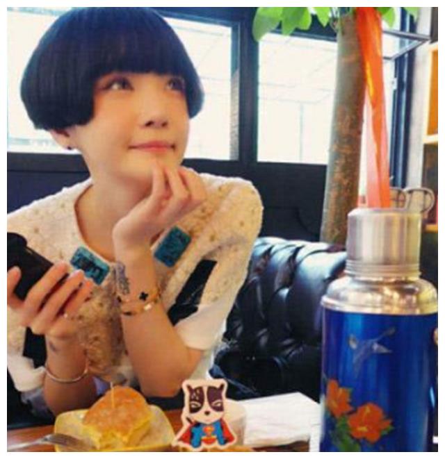 徐粲金初中辍学去北京闯荡17岁嫁给高晓松离婚后身家上亿