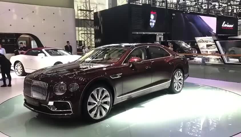 宾利全新欧陆飞驰，太酷了！