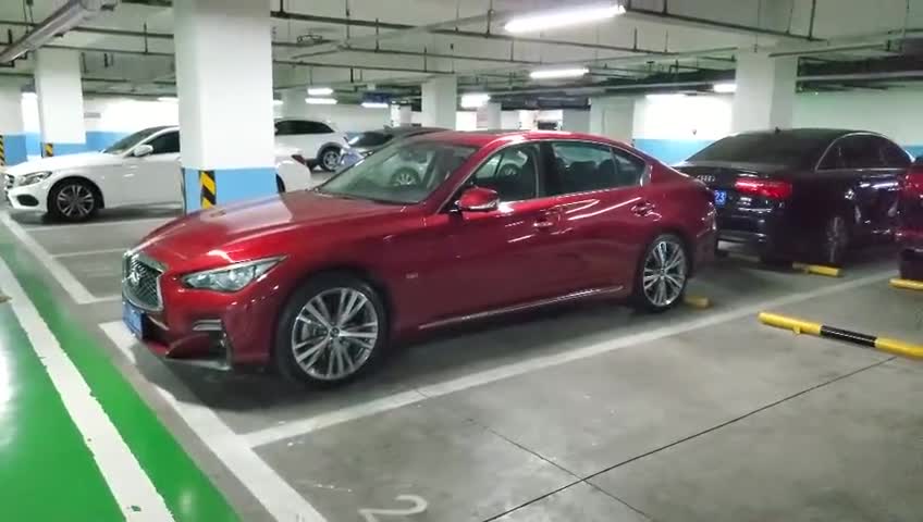 实拍：以英菲尼迪Q50L为例，如何看外观就能区别前驱车和后驱车