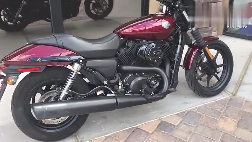 实拍哈雷XG500,这应该是哈雷排量最小的摩托车了!