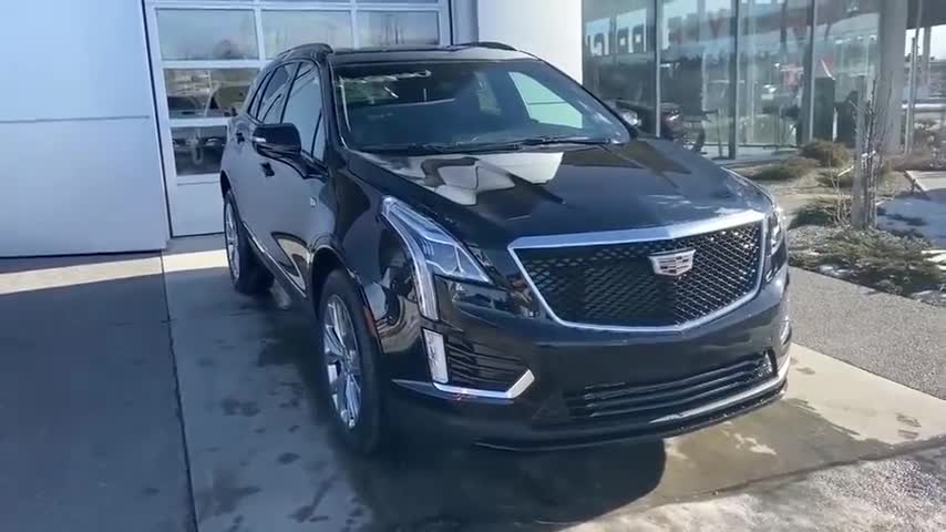 2020款凯迪拉克XT5到店实拍，看到外观和内饰，才知道啥叫改变