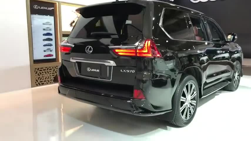 关于2020款雷克萨斯LX570细节实拍，坐进驾驶舱那刻瞬间心动了！