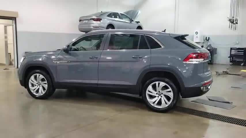 新车展示，实拍2020款大众途昂Sport版，太霸气了！