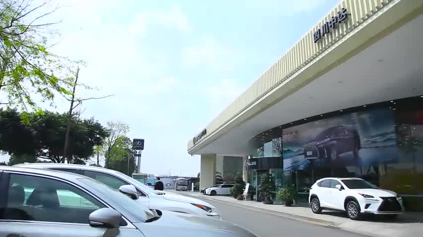 云看车零接触雷克萨斯线上展厅实行新车上门交付！