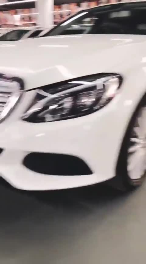 时尚优雅的奔驰,前脸大嘴造型很